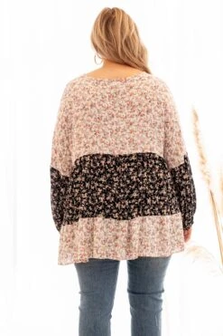 Happy Together Top, Ivory-Black -VogueBabe Store 373A5115