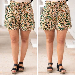 Can't Talk Now Shorts, Olive/Salmon -VogueBabe Store 4 446e49bc 0ff4 495a 8f7a 3cb9db4685e0