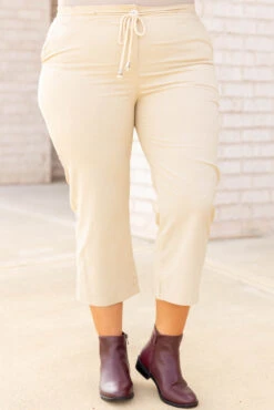 Weekends Away Capris, Light Beige