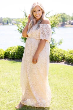 Glance Of Elegance Dress, Natural -VogueBabe Store 5E1A7588 Edit