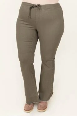 Another Moment Pants, Olivine -VogueBabe Store AnotherMomentPants Olivine 2