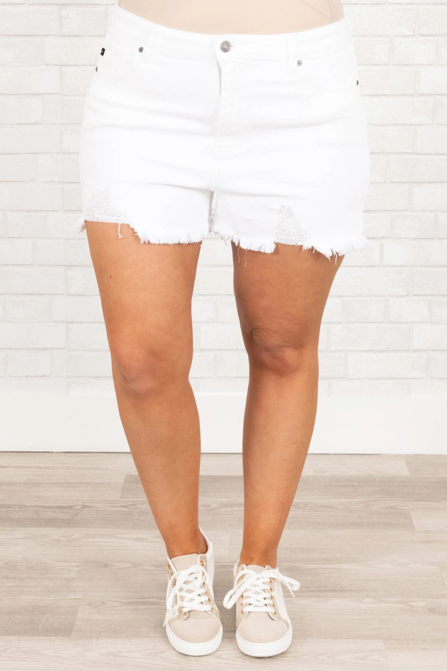 Capture The Sunshine Shorts, White 5 Capture The Sunshine Shorts, White - Image 3