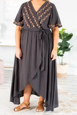 Born To Be Free Dress, Charcoal -VogueBabe Store DSC7391 Edit