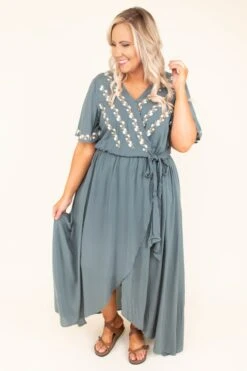 Born To Be Free Dress, Green