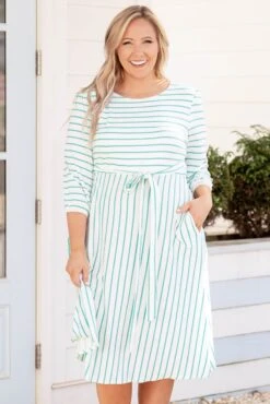 Holding Hands On The Boardwalk Dress, Ivory-Mint