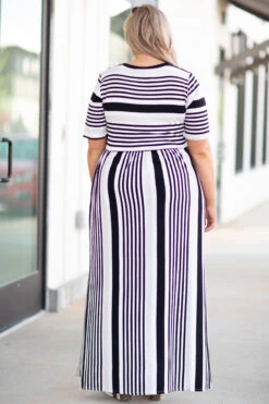Stripe On Cue Maxi Dress, Black 12 Stripe On Cue Maxi Dress, Black -VogueBabe Store IMG 2862