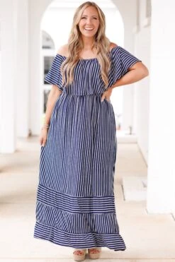 Not An Illusion Maxi Dress, Navy-Ivory -VogueBabe Store NotAnIllusionMaxiDress Navy Ivory 5