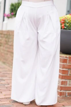 Passing The Street Pants, White