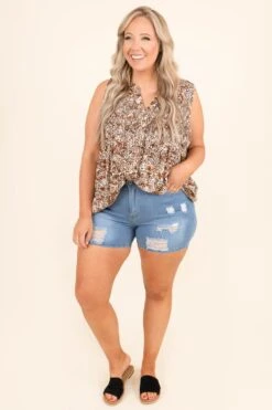 Showing Off Shorts, Denim -VogueBabe Store ShowingOffShorts Denim 3